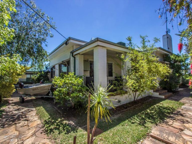 75 Twynam Street, Narrandera NSW 2700 - McGrath Riverina