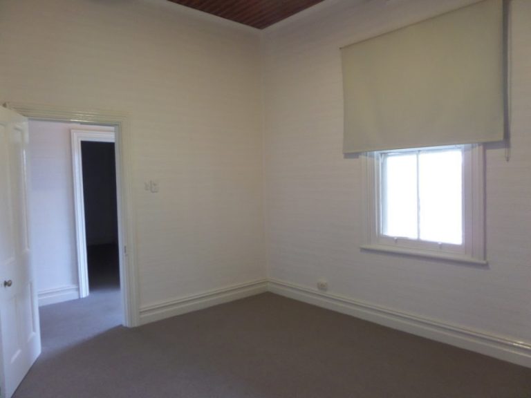 17 Roslyn Street, Narrandera NSW 2700 - photo 14