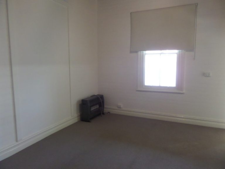 17 Roslyn Street, Narrandera NSW 2700 - photo 15