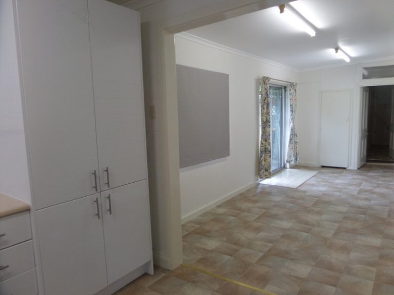 17 Roslyn Street, Narrandera NSW 2700 - photo 7