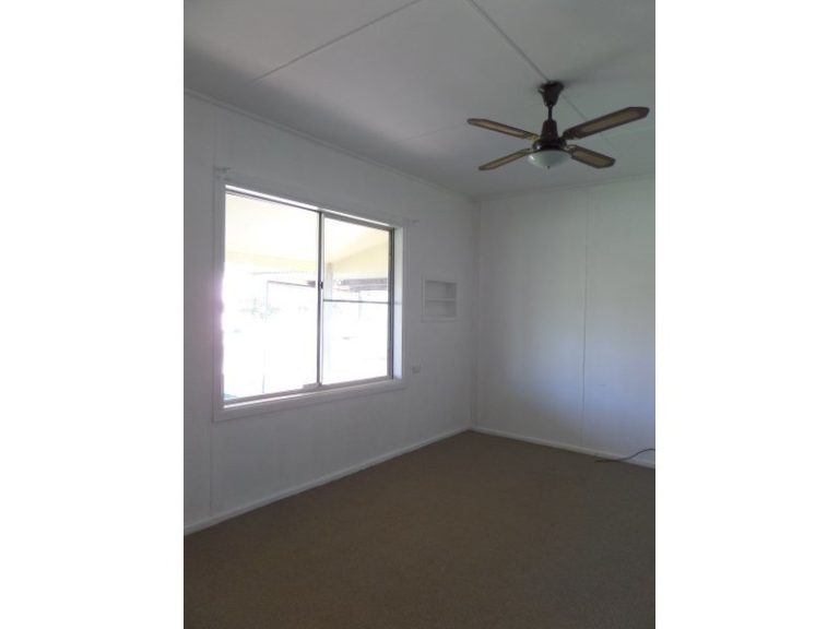 1 Chantilly Street, Narrandera NSW 2700 - photo 5