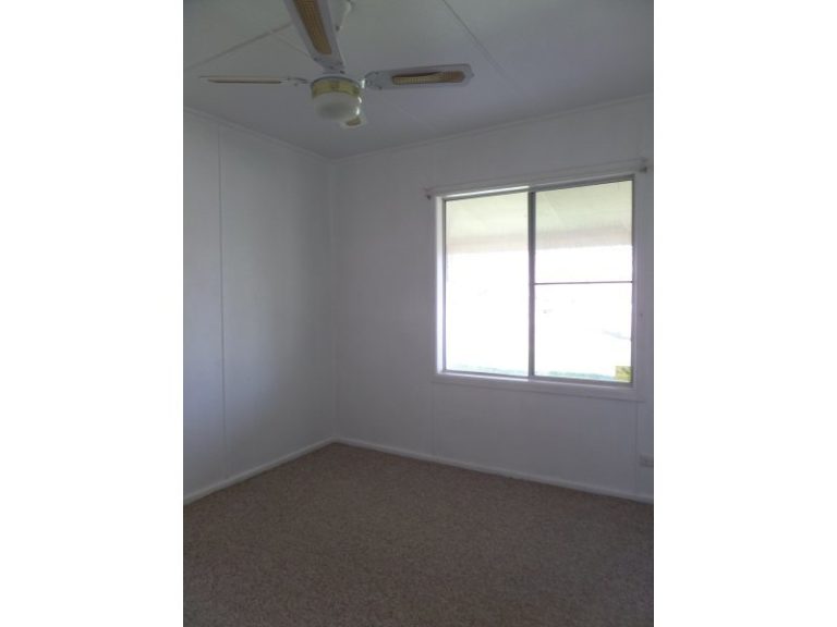 1 Chantilly Street, Narrandera NSW 2700 - photo 10