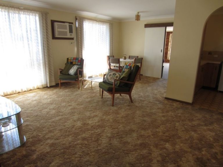 3/105 Crowley Street, Temora NSW 2666 - photo 13