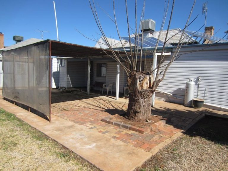 19 Ashton Street, Ariah Park NSW 2665 - photo 12