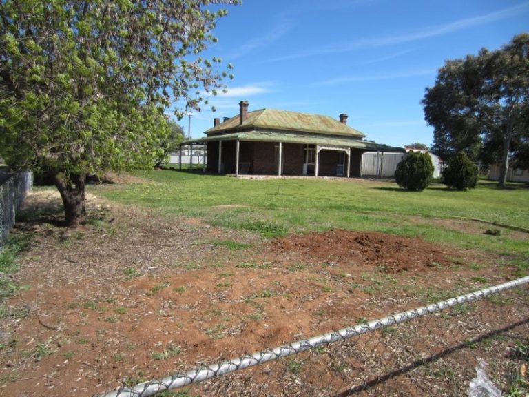 162 Camp Street, Temora NSW 2666 - photo 20