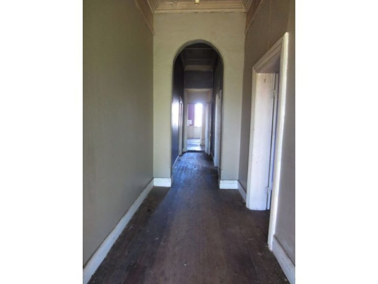 162 Camp Street, Temora NSW 2666 - photo 3