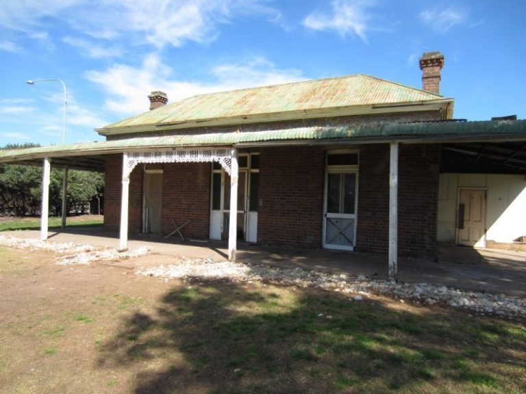162 Camp Street, Temora NSW 2666 - McGrath Riverina