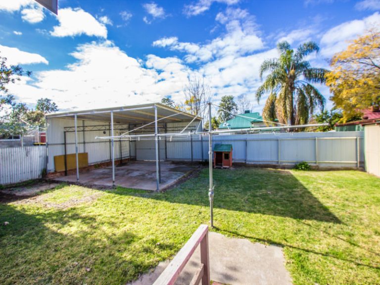 35 Arthur Street, Narrandera NSW 2700 - photo 12