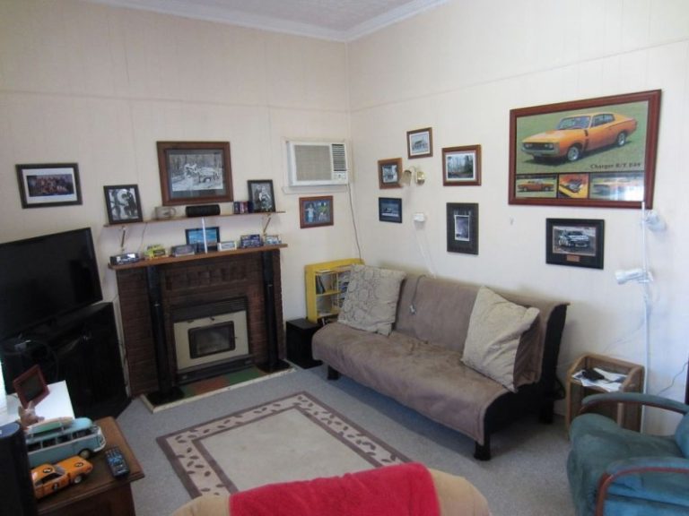 27 Coolamon Street, Ariah Park NSW 2665 - photo 2