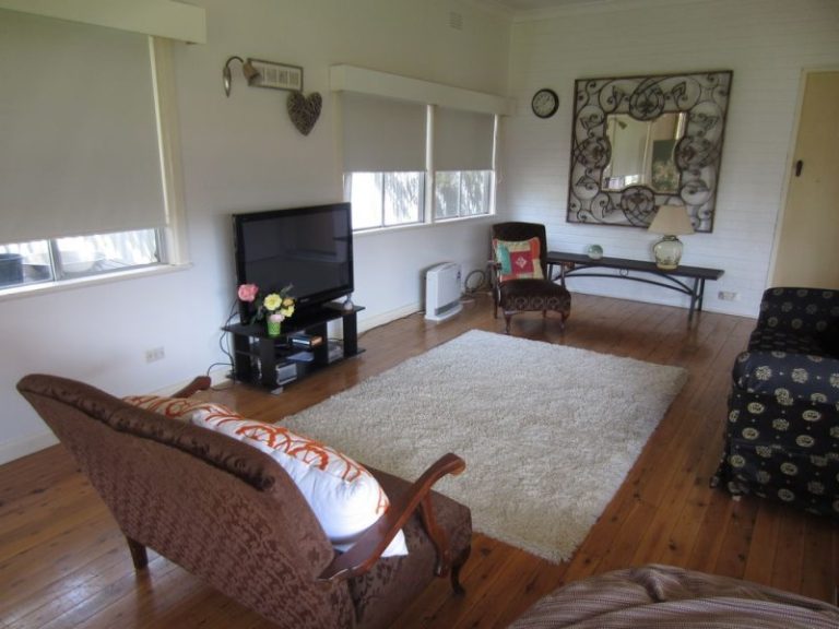 149 Loftus Street, Temora NSW 2666 - photo 2