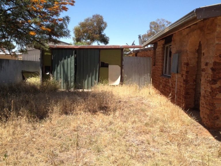 2 Nottingham Road, Temora NSW 2666 - photo 16