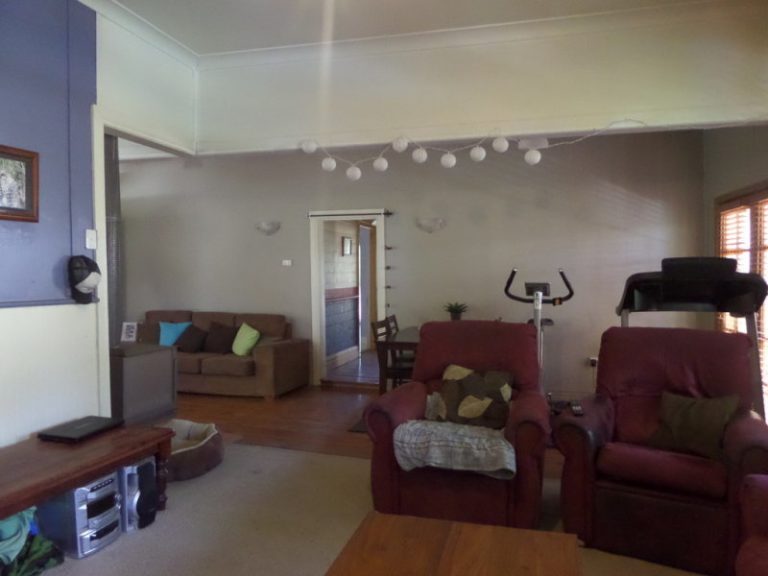 161 Larmer Street, Narrandera NSW 2700 - photo 11