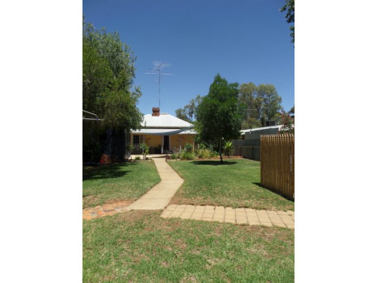 161 Larmer Street, Narrandera NSW 2700 - photo 19