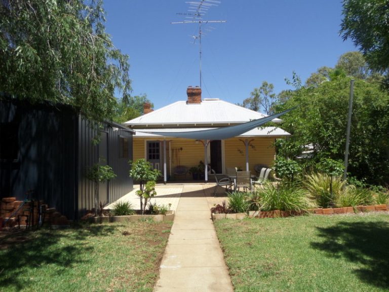 161 Larmer Street, Narrandera NSW 2700 - photo 21
