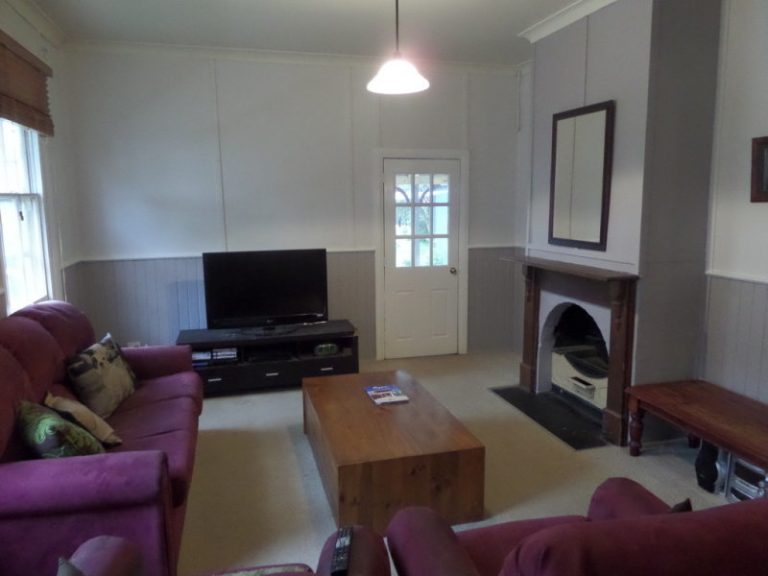 161 Larmer Street, Narrandera NSW 2700 - photo 8