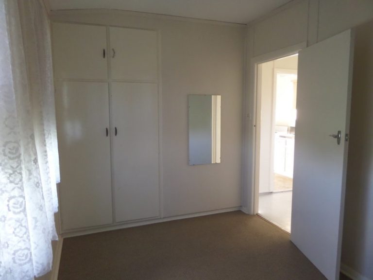 27 Riverine Street, Narrandera NSW 2700 - photo 12
