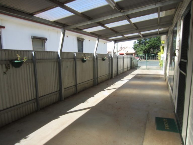 105 Aurora Street, Temora NSW 2666 - photo 27