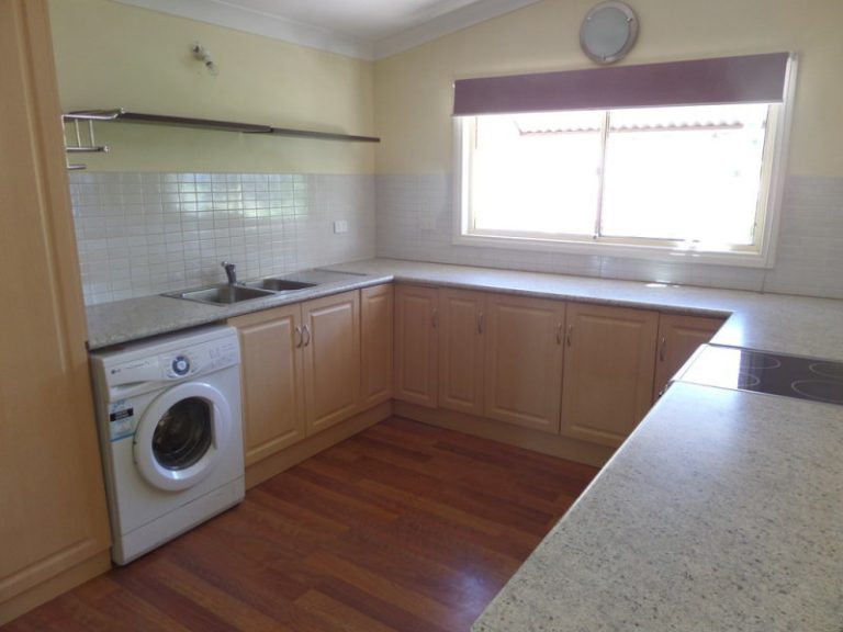 18 Frank Street, Narrandera NSW 2700 - photo 17
