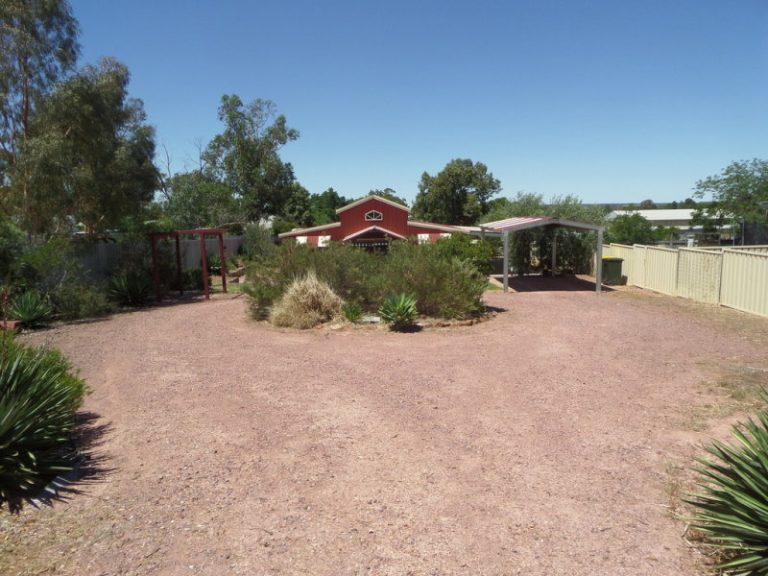 18 Frank Street, Narrandera NSW 2700 - photo 20