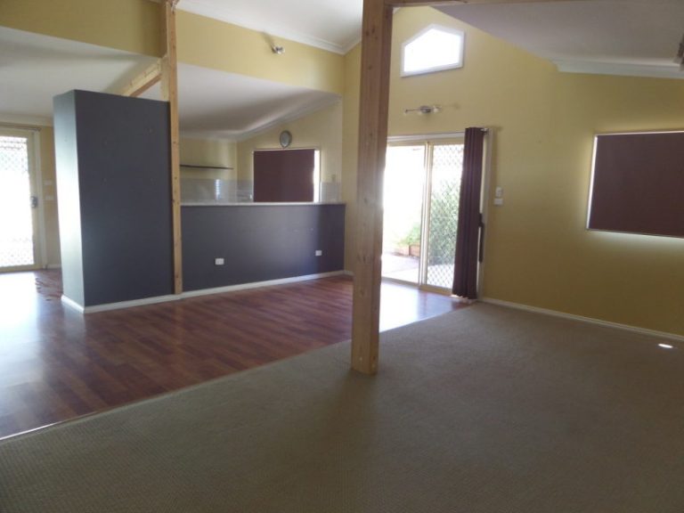 18 Frank Street, Narrandera NSW 2700 - photo 9