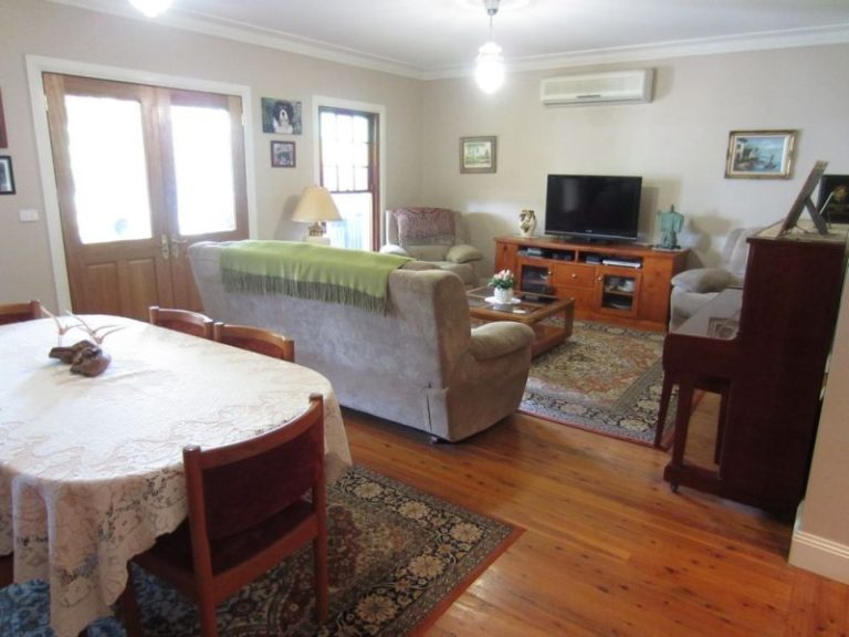 141 Victoria Street, Temora NSW 2666 - photo 11