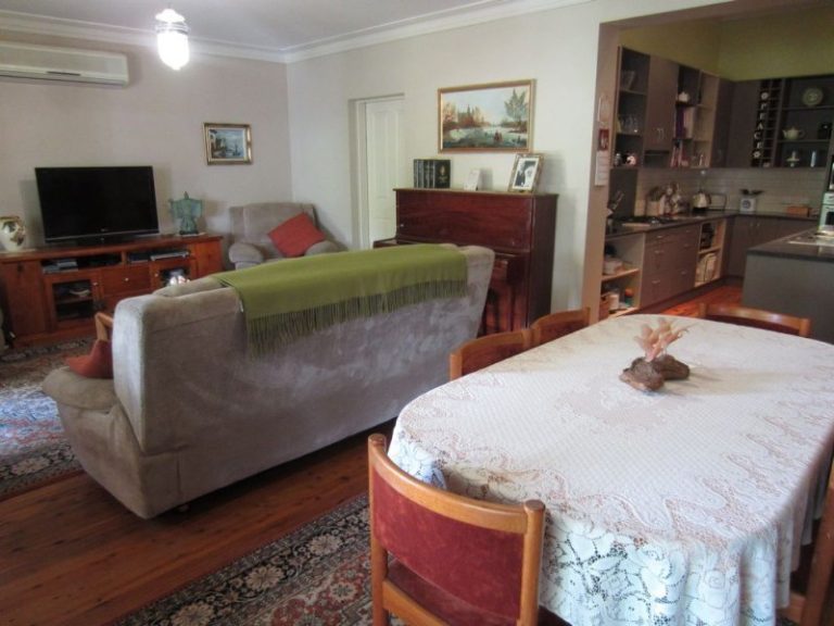 141 Victoria Street, Temora NSW 2666 - photo 12