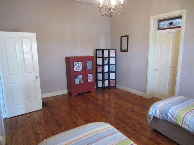 141 Victoria Street, Temora NSW 2666 - photo 4