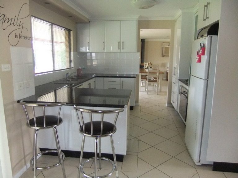 9 Wellingham Place, Temora NSW 2666 - photo 2