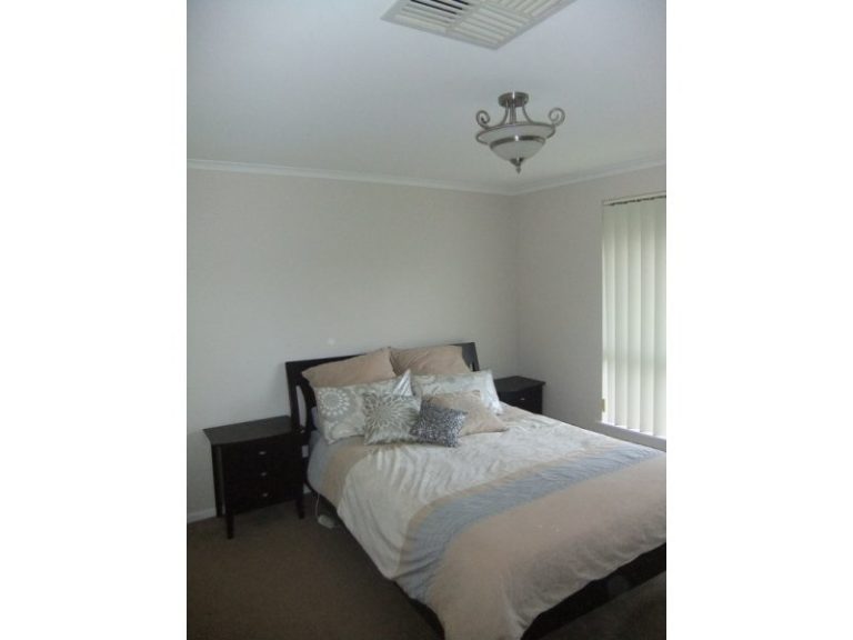 9 Wellingham Place, Temora NSW 2666 - photo 3