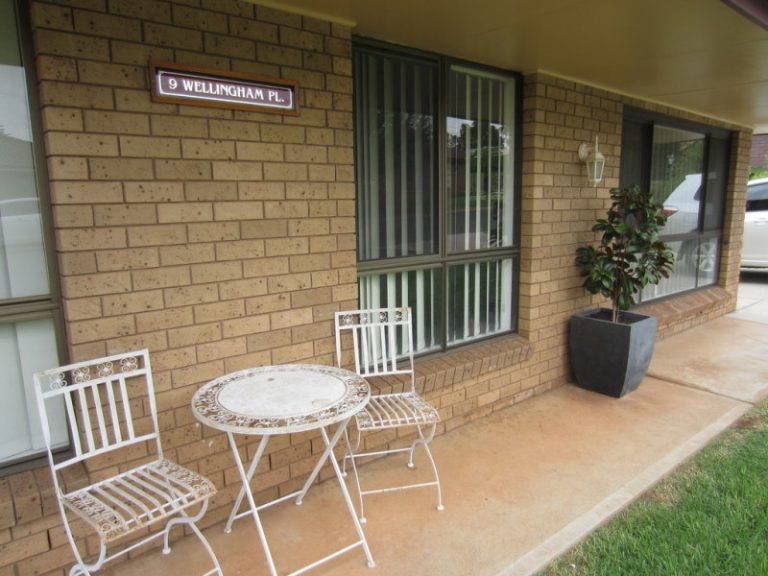 9 Wellingham Place, Temora NSW 2666 - photo 22
