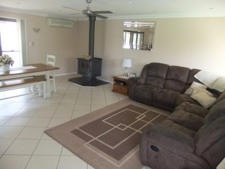 9 Wellingham Place, Temora NSW 2666 - photo 10