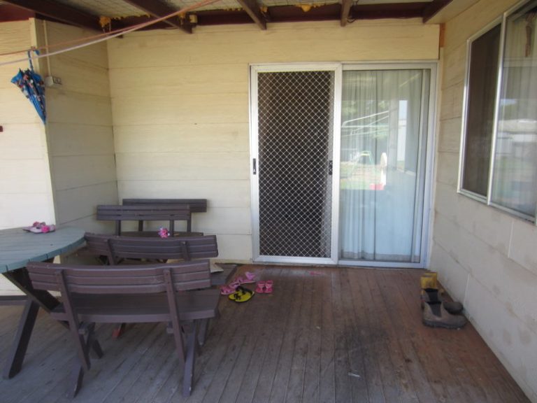 162 Sharpe Street, Temora NSW 2666 - photo 19