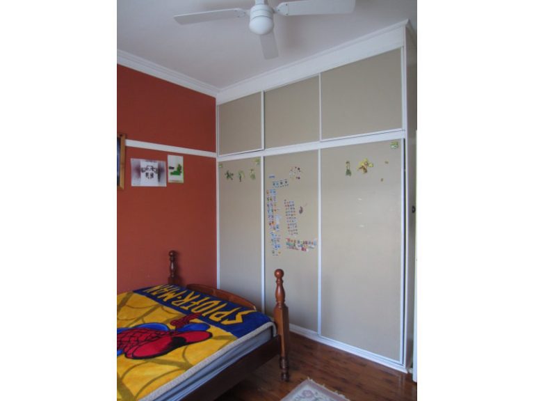 162 Sharpe Street, Temora NSW 2666 - photo 3