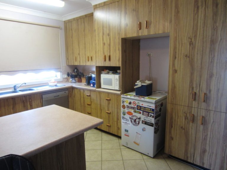 162 Sharpe Street, Temora NSW 2666 - photo 9