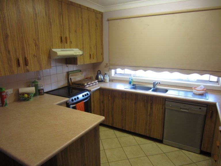 162 Sharpe Street, Temora NSW 2666 - photo 10