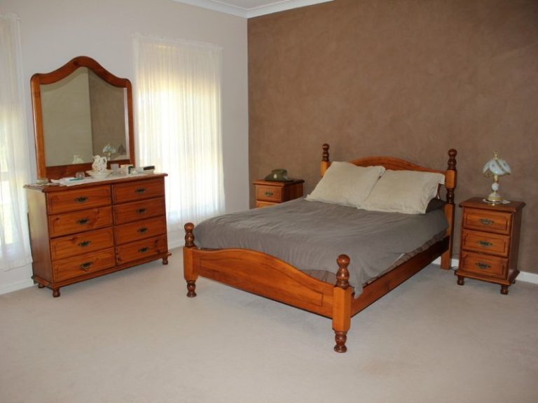 59 Bartondale Road, Temora NSW 2666 - photo 5