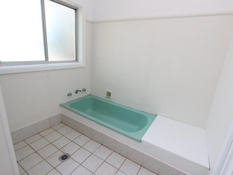 127 Vesper Street, Temora NSW 2666 - photo 11