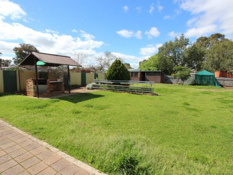 127 Vesper Street, Temora NSW 2666 - photo 17
