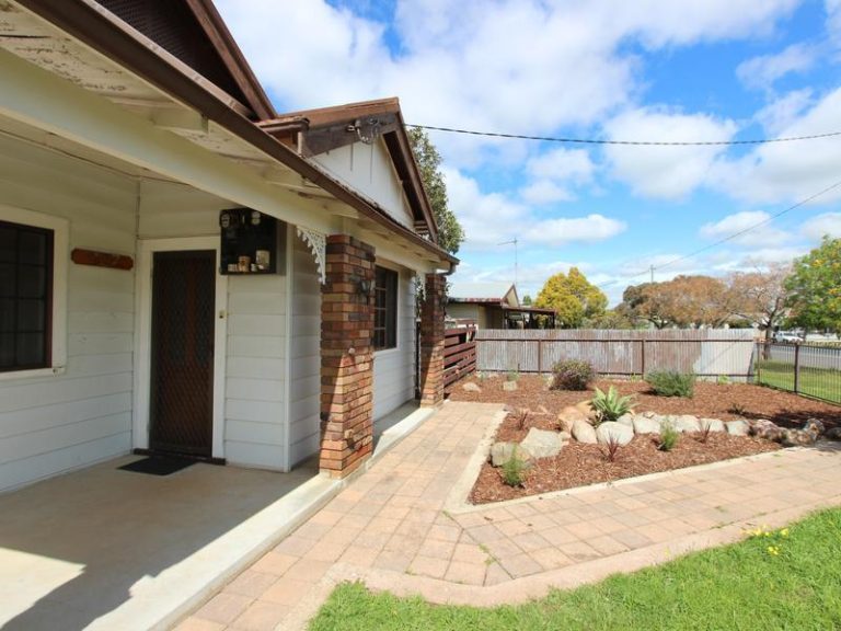 127 Vesper Street, Temora NSW 2666 - photo 19