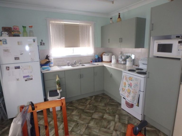 92A Kitchener Road, Temora NSW 2666 - photo 4