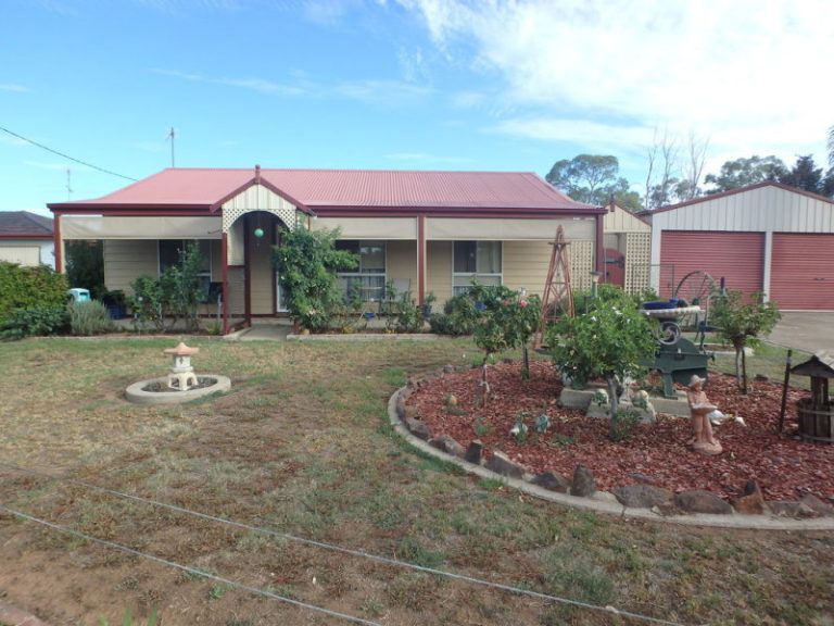 92A Kitchener Road, Temora