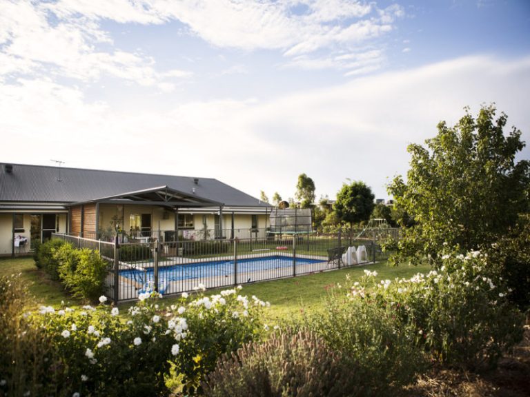 5 Rosella Street, Temora NSW 2666 - photo 18