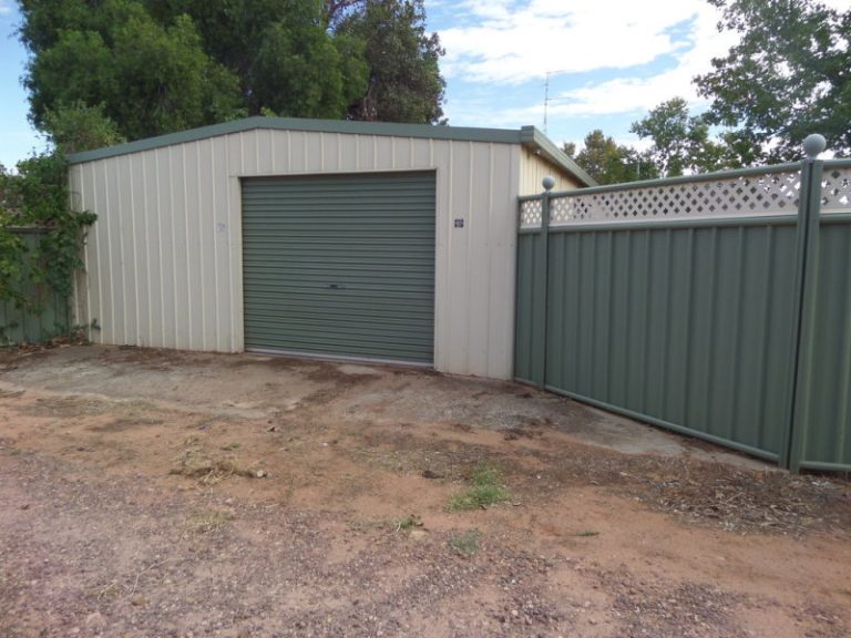 72 Elizabeth Street, Narrandera NSW 2700 - photo 16