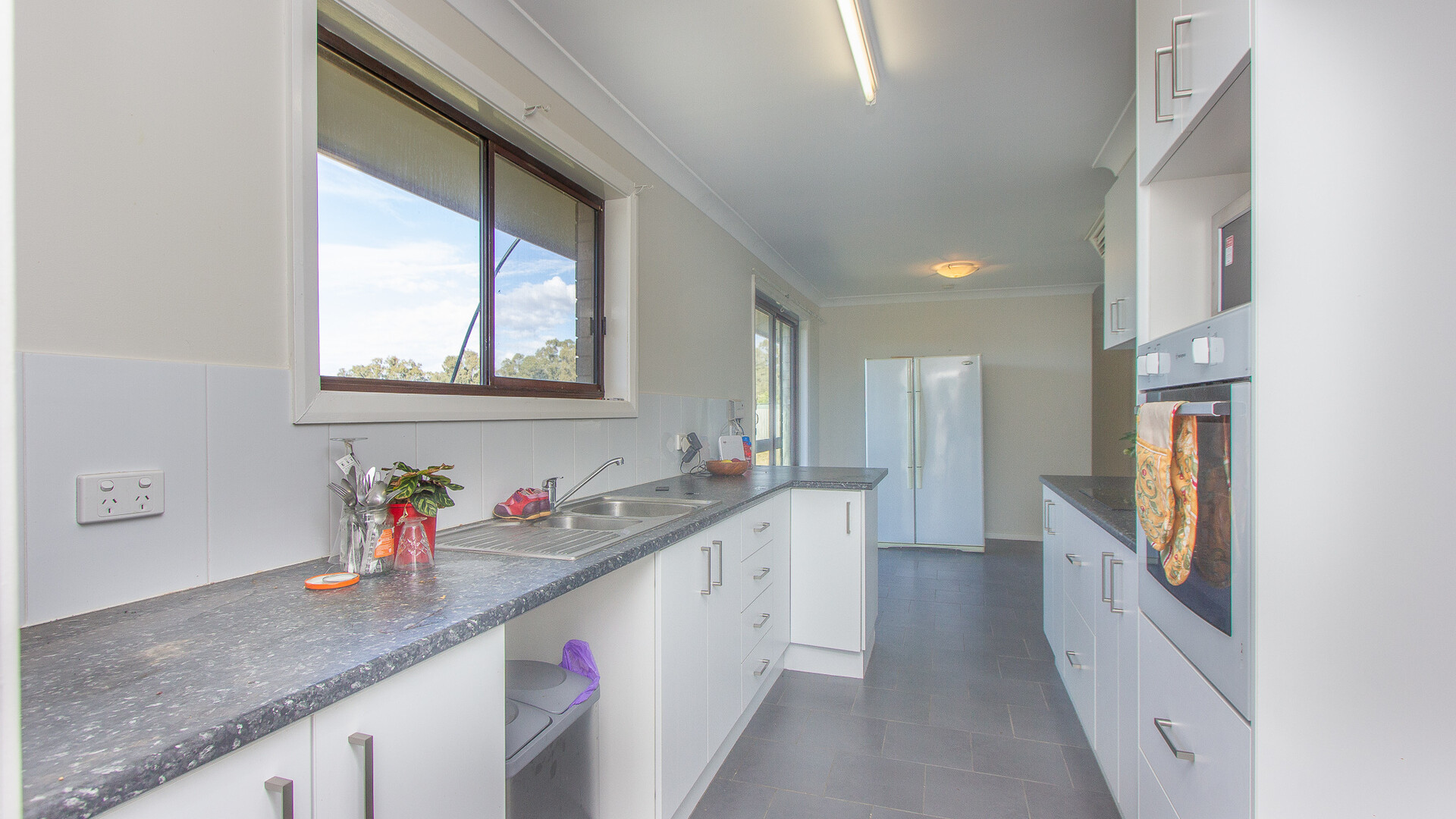 201 Irrigation Way, Narrandera NSW 2700 - photo 6
