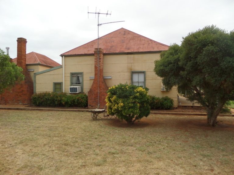 76 Boree Street, Grong Grong NSW 2652 - photo 12
