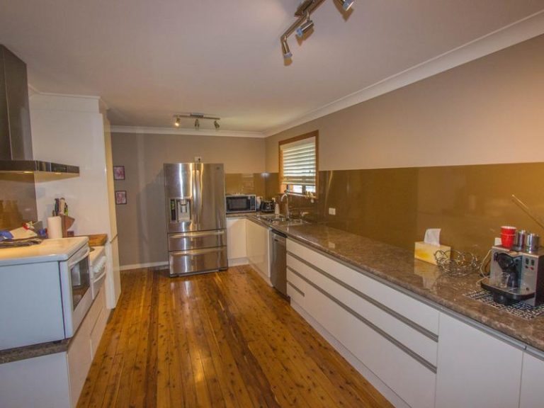 1 Japonica Place, Narrandera NSW 2700 - photo 8