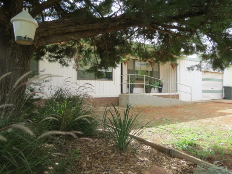 85 Bendee Street, Barellan NSW 2665 - photo 2