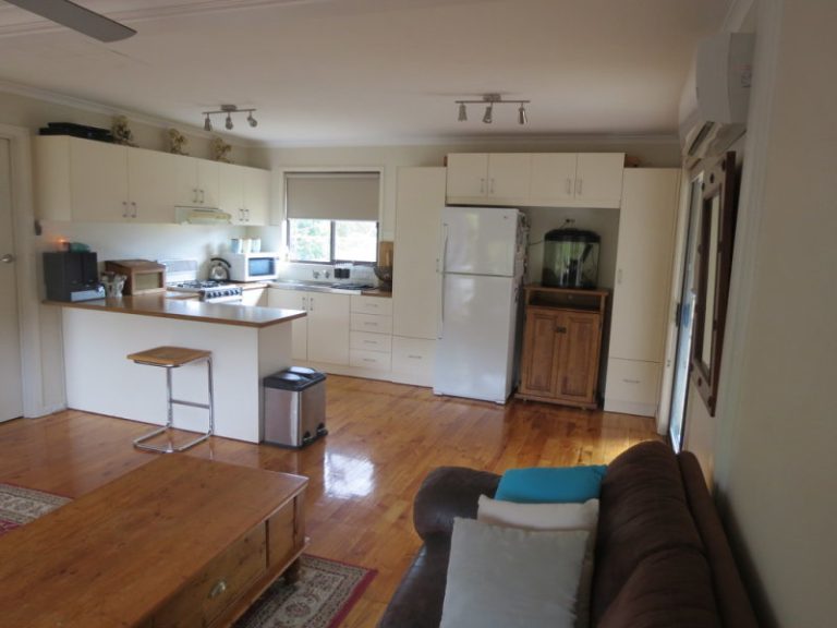 85 Bendee Street, Barellan NSW 2665 - photo 5