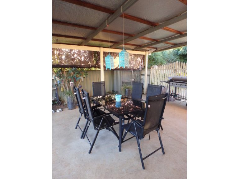 110 Kitchener Road, Temora NSW 2666 - photo 22