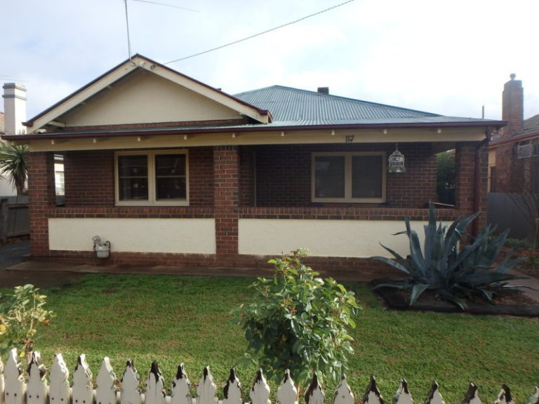 117 Polaris Street, Temora NSW 2666 - photo 3